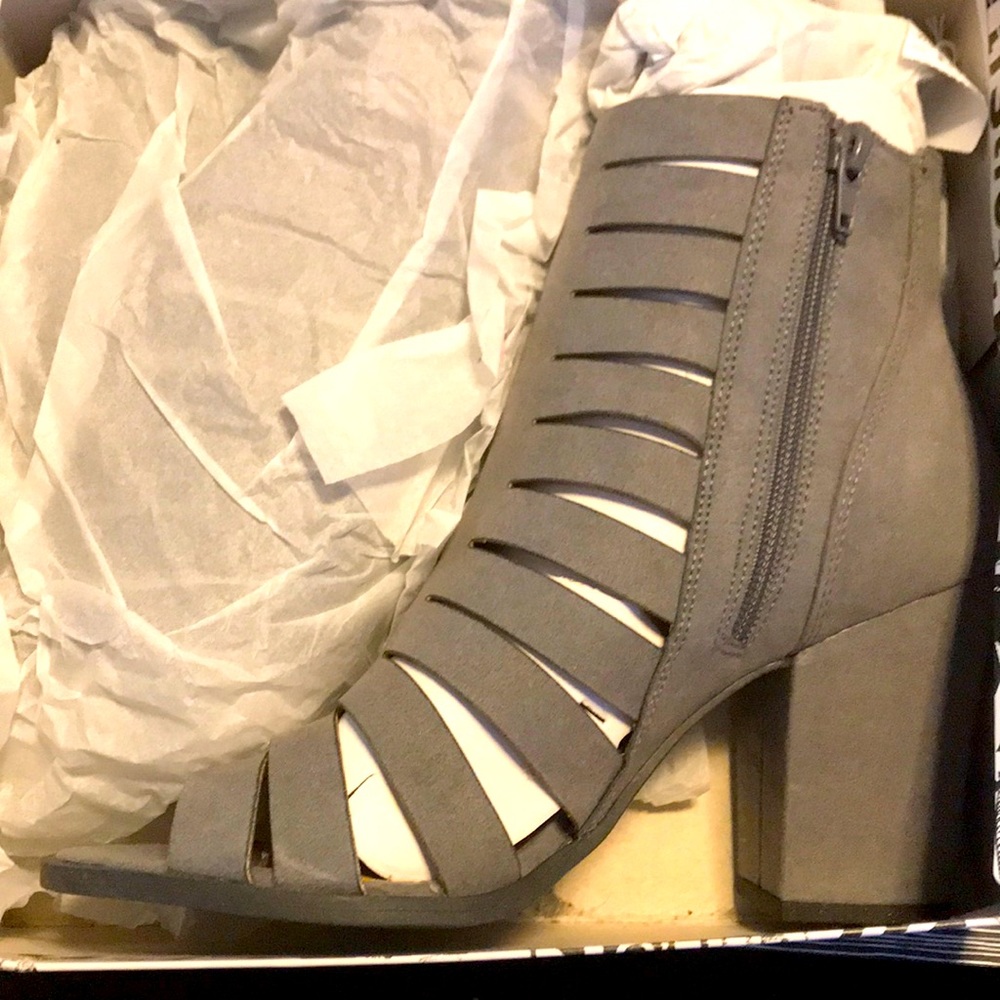 New Women’s Boots with Heels.